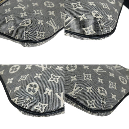 Louis Vuitton Mini Pochette Accessoires Clutch