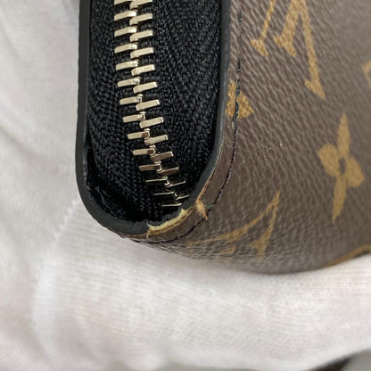 Louis Vuitton Pochette Zippée wallet