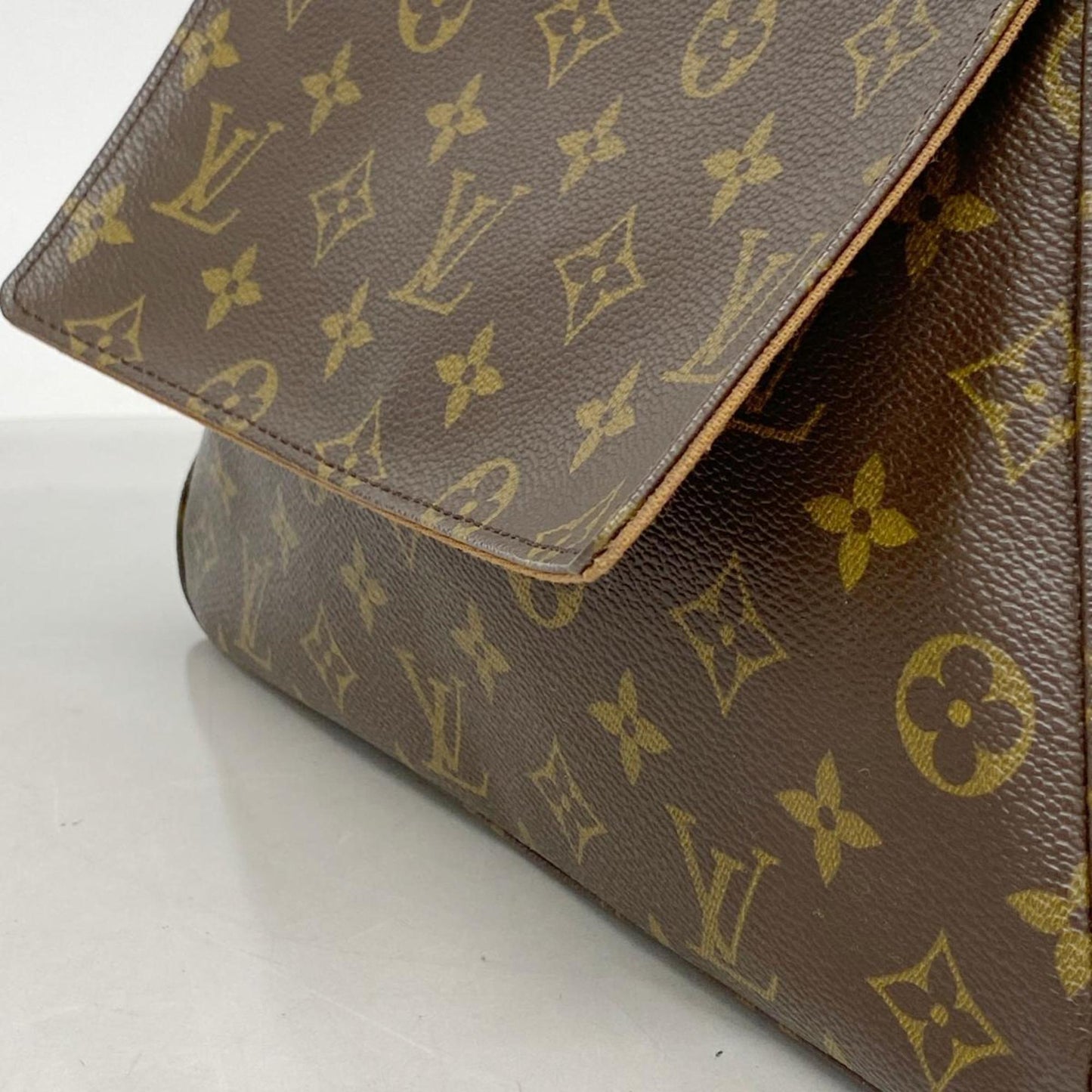 Louis Vuitton Mini looping handbag