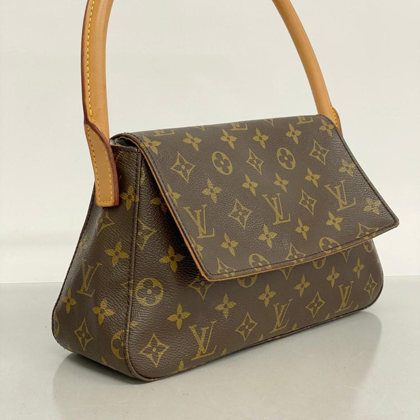 Louis Vuitton Mini looping handbag