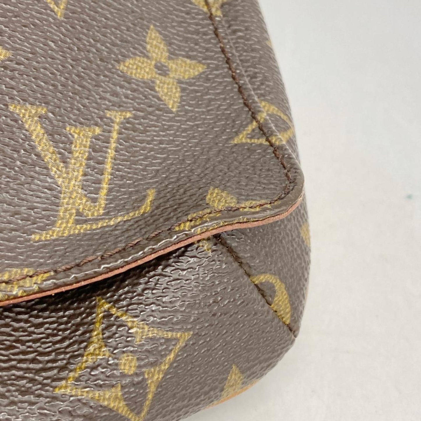 Louis Vuitton Musette Tango shoulder