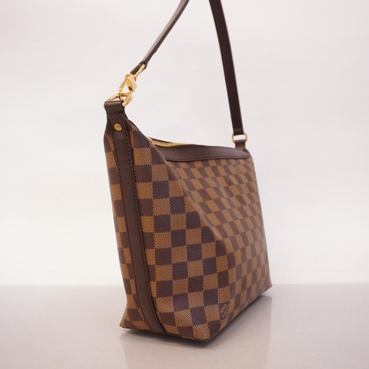 Louis Vuitton Illovo shoulder