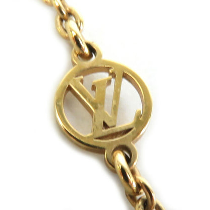 Louis Vuitton Essential V necklace