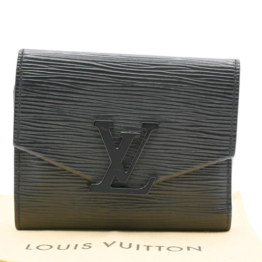 Louis Vuitton Capucines wallet