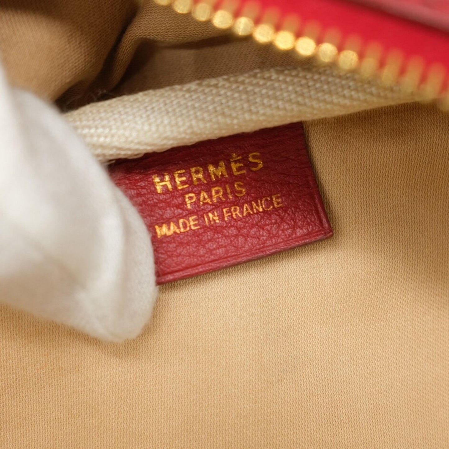 Hermès Victoria travel