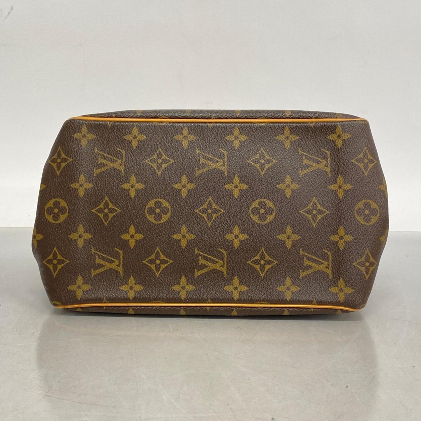 Louis Vuitton Batignolles handbag