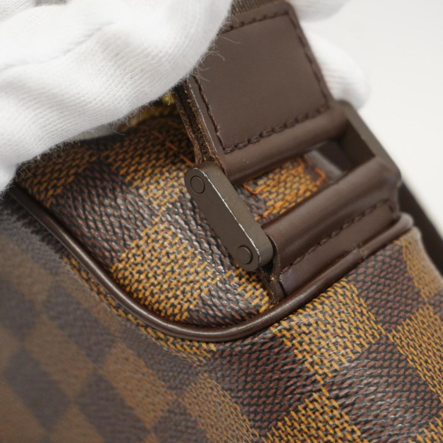 Louis Vuitton Olav shoulder