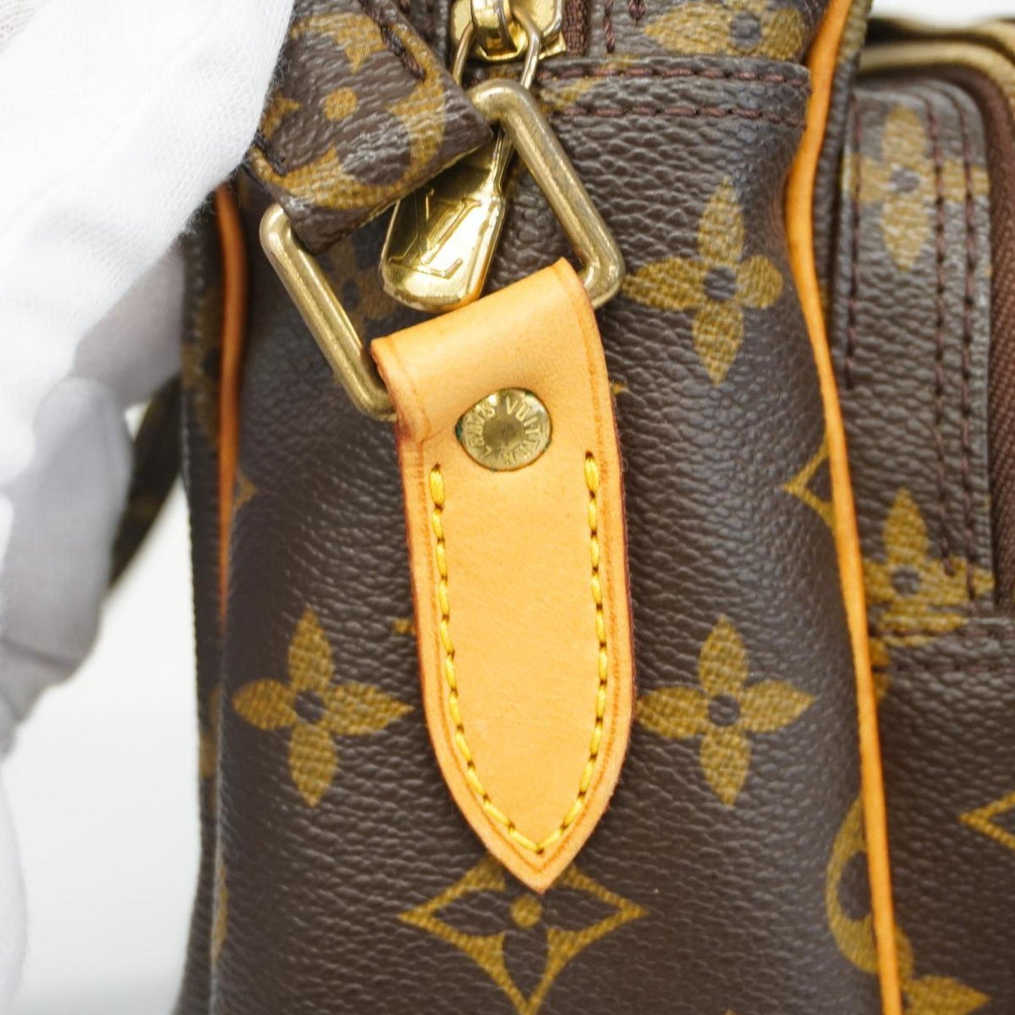 Louis Vuitton Nile shoulder