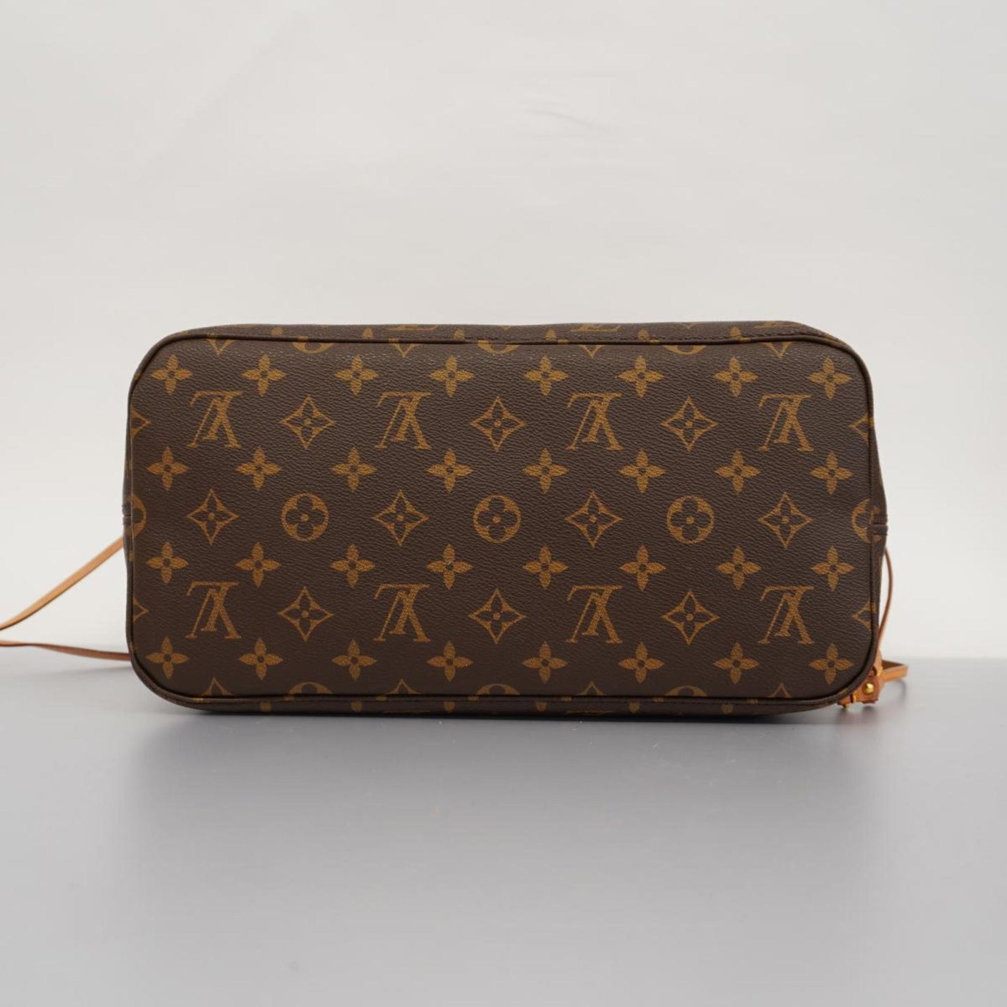 Louis Vuitton Neverfull MM tote