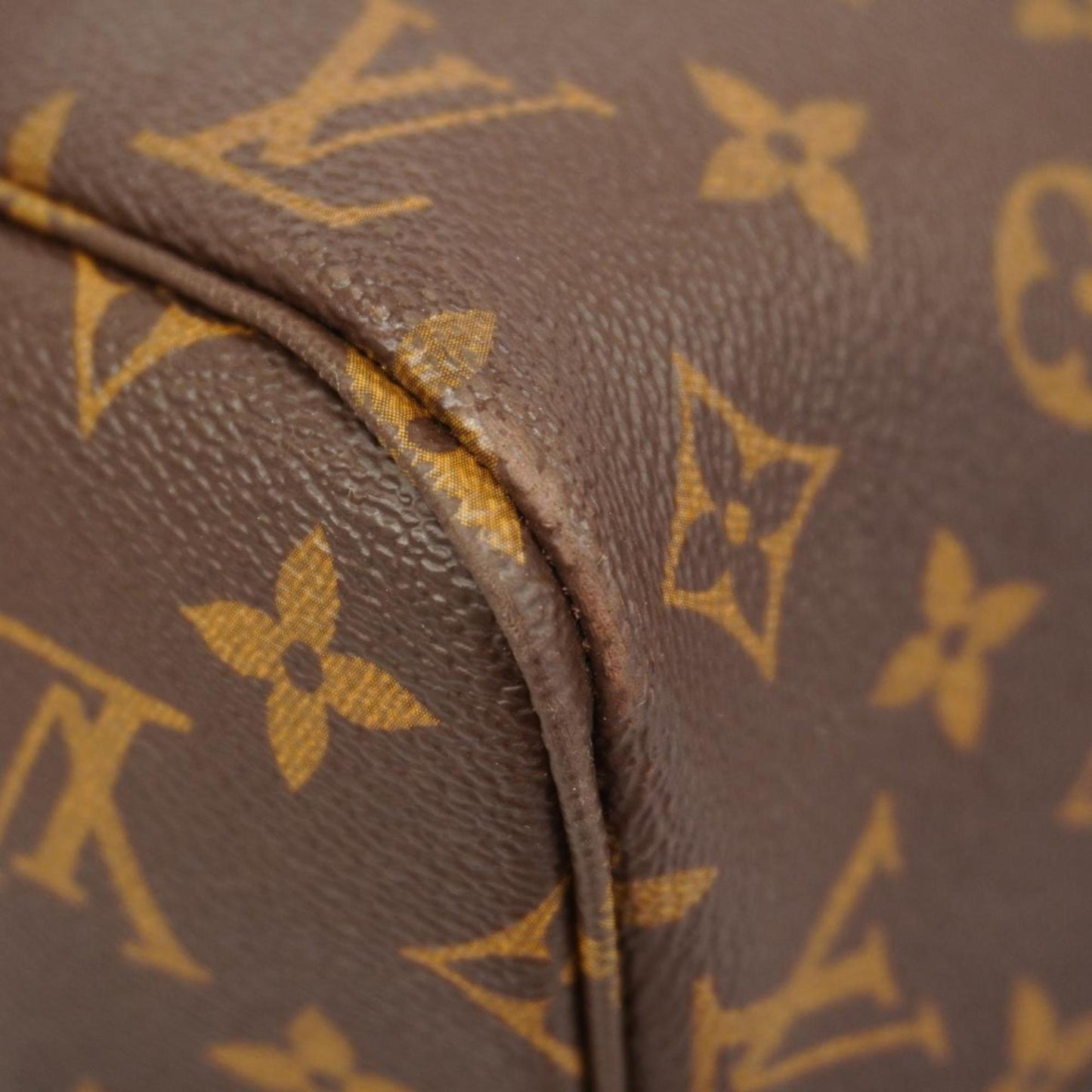 Louis Vuitton Neverfull MM tote