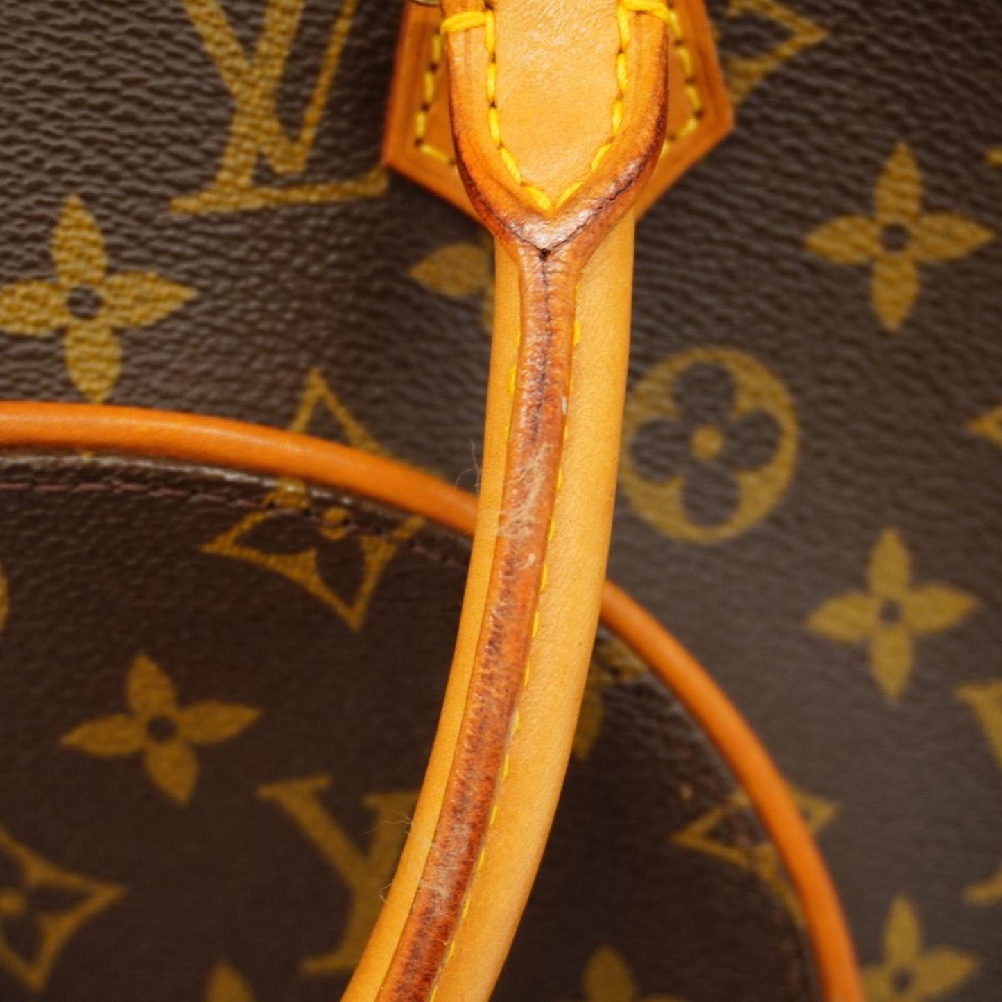 Louis Vuitton Ellipse handbag