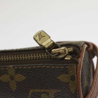 Louis Vuitton Etui à balles de golf Clutch