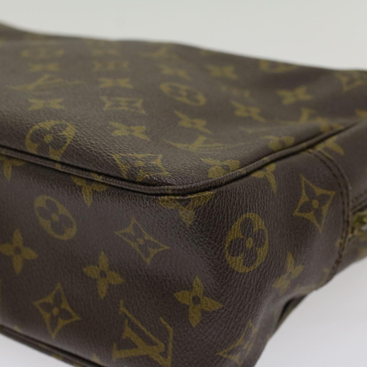 Louis Vuitton Trousse de Toilette Clutch