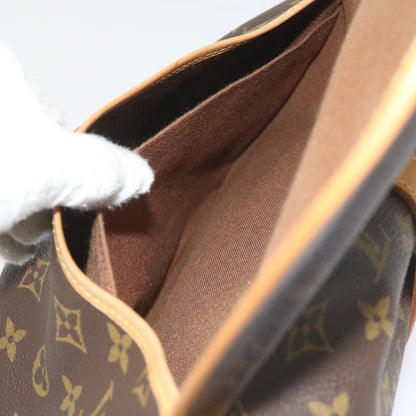 Louis Vuitton Saumur 30 Shoulder Bag