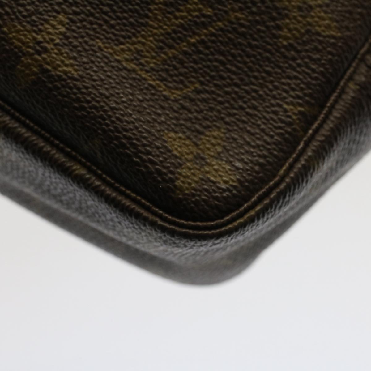 Louis Vuitton Trousse de Toilette Clutch