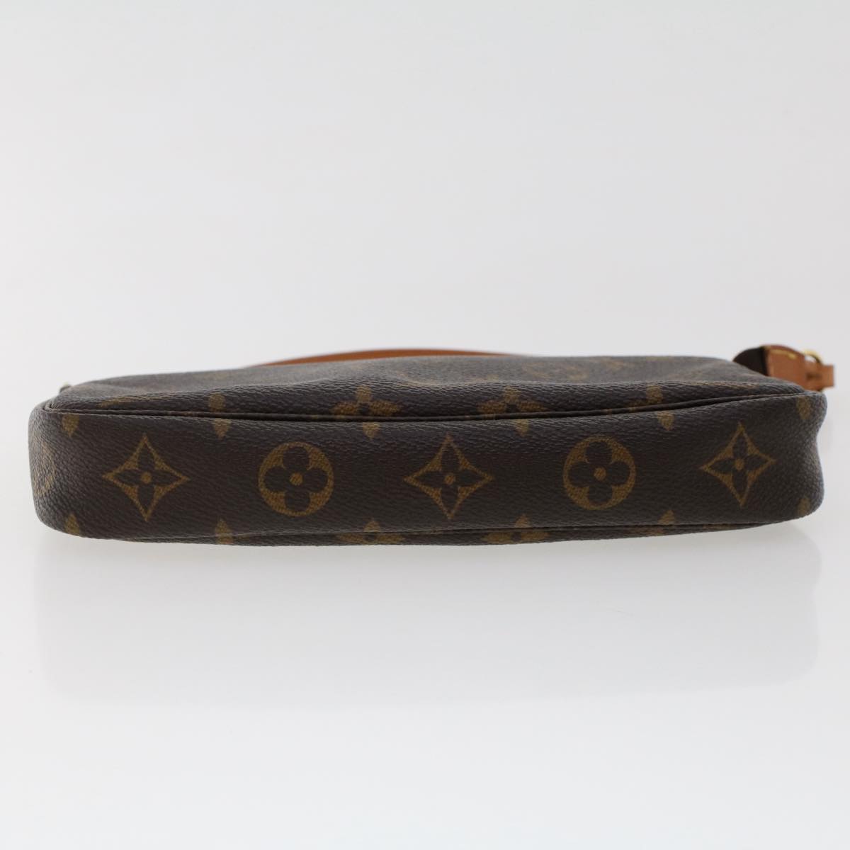 Louis Vuitton Pochette Accessoire Clutch