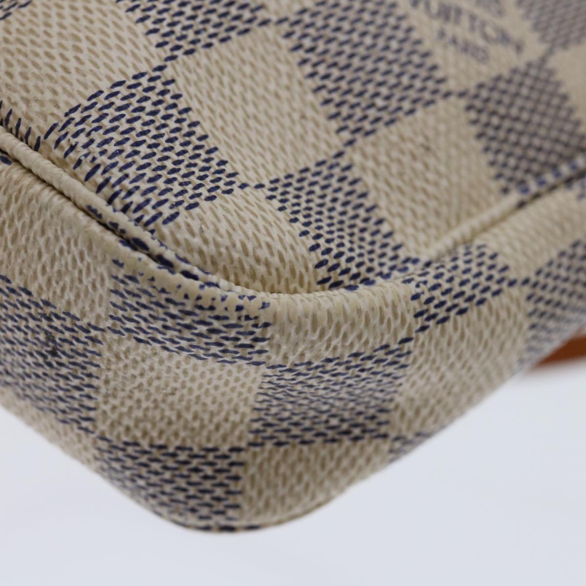 Louis Vuitton Pochette Accessoire Clutch