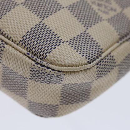 Louis Vuitton Pochette Accessoire Clutch