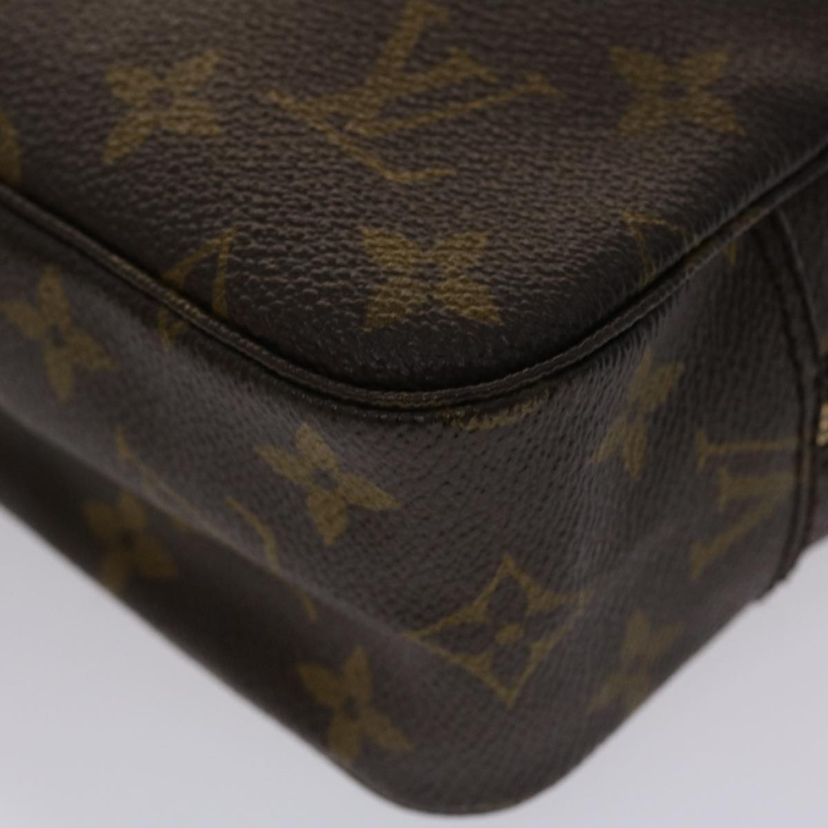 Louis Vuitton Trousse de Toilette Clutch