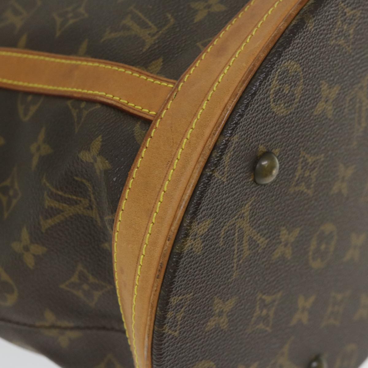 Louis Vuitton Bucket GM Shoulder Bag