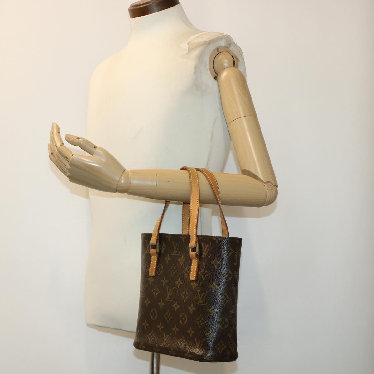 Louis Vuitton Vavin Tote Bag