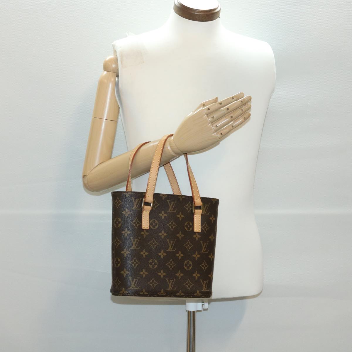 Louis Vuitton Vavin Shoulder Bag