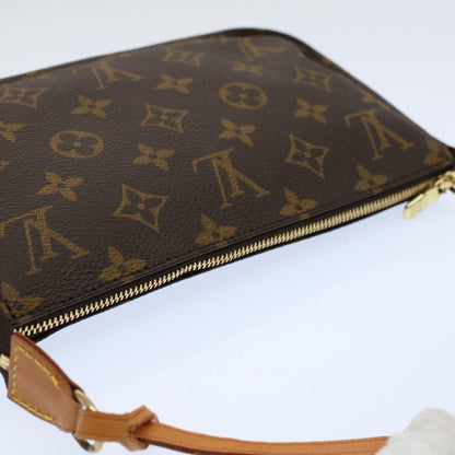 Louis Vuitton Pochette Accessoire Clutch