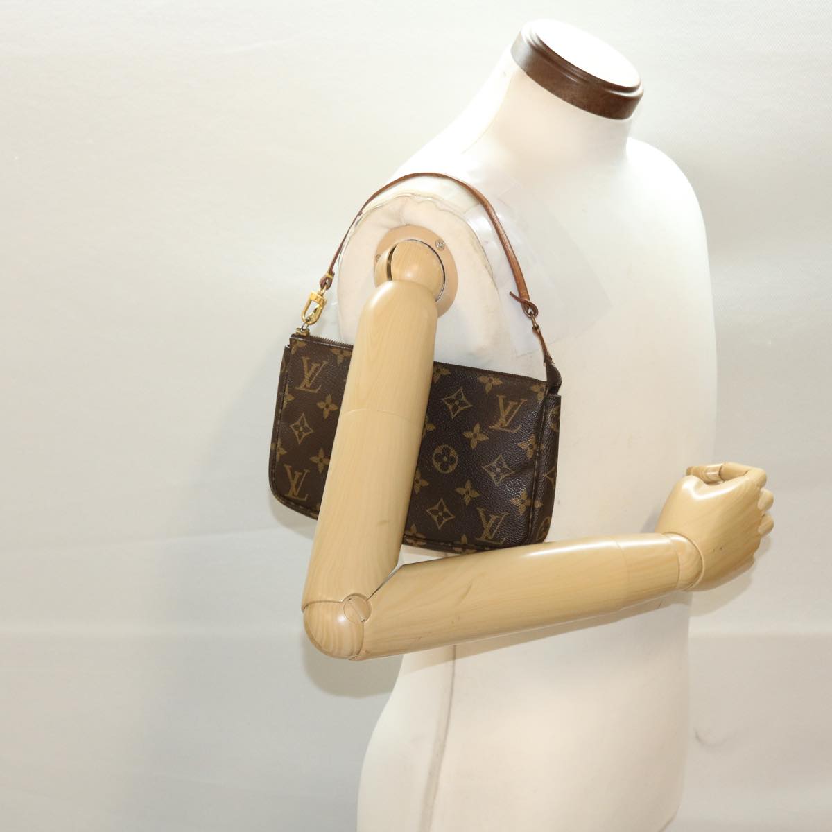 Louis Vuitton Pochette Accessoire Handbag