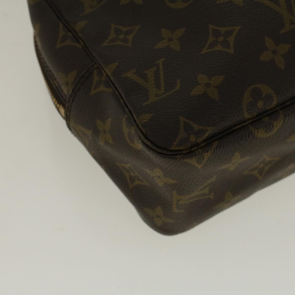 Louis Vuitton Trousse Toilette 28 Clutch