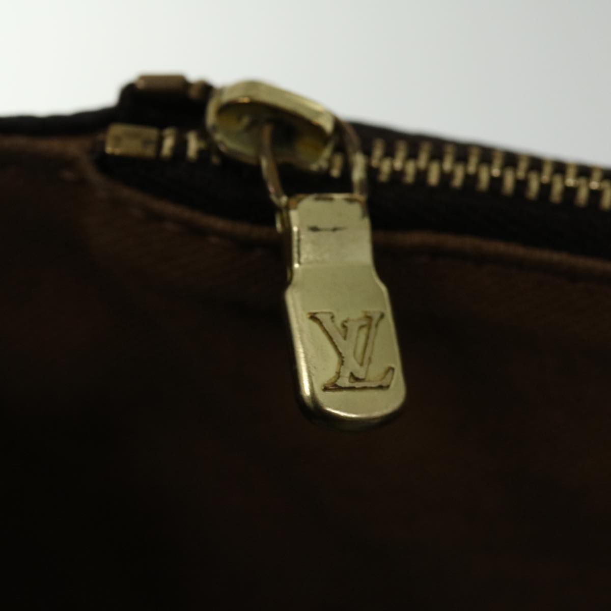 Louis Vuitton Beaubourg Tote Bag