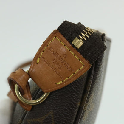 Louis Vuitton Pochette Accessoire Clutch