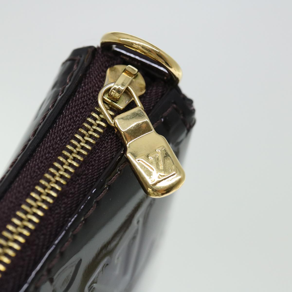 Louis Vuitton Pochette Accessoire Clutch