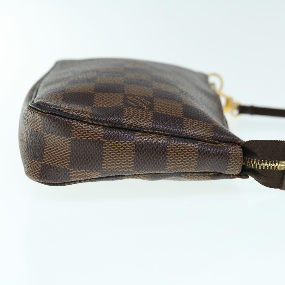 Louis Vuitton Pochette Accessoire Clutch