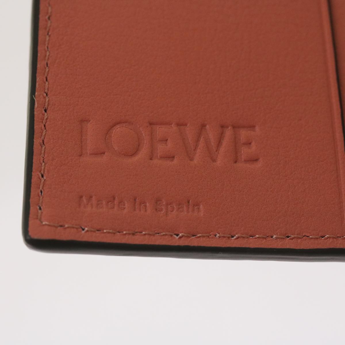 Loewe -- Wallet