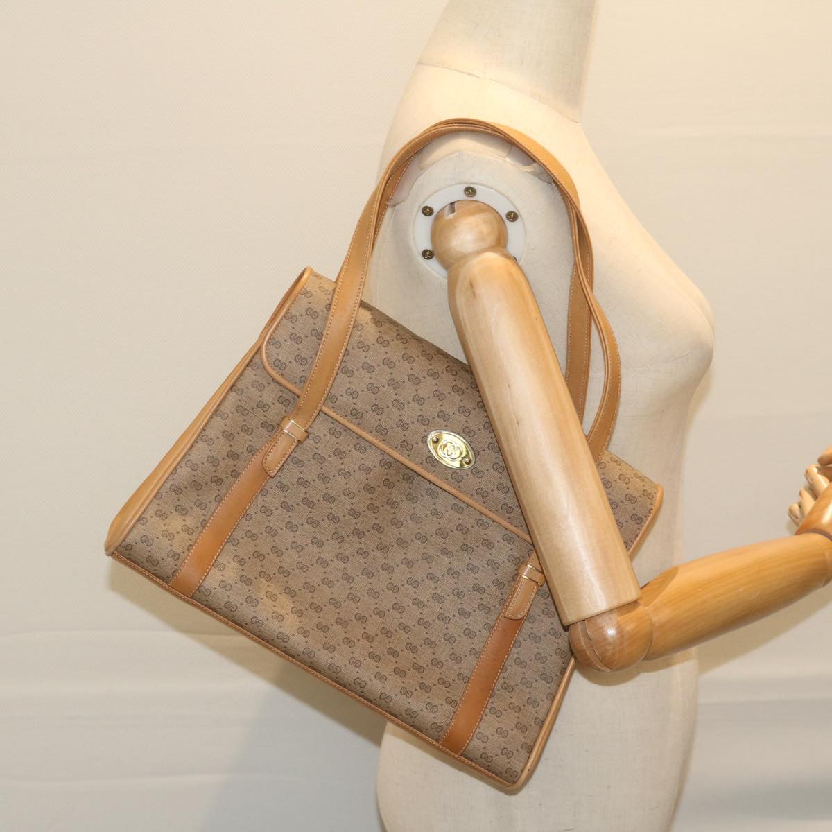 Gucci GG canvas Handbag