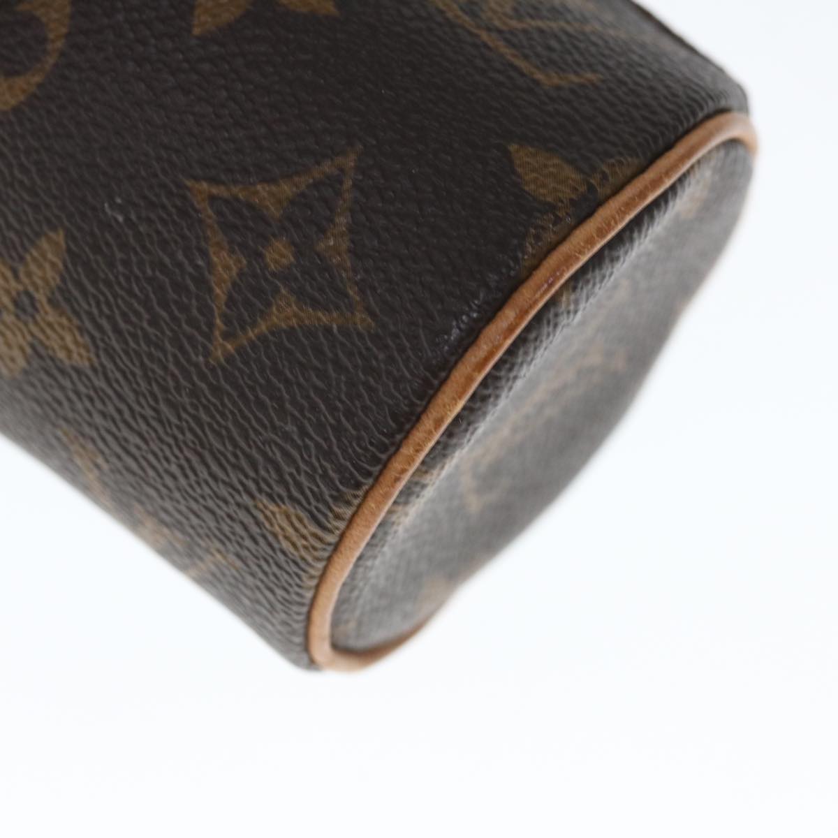 Louis Vuitton Trousse rond Clutch