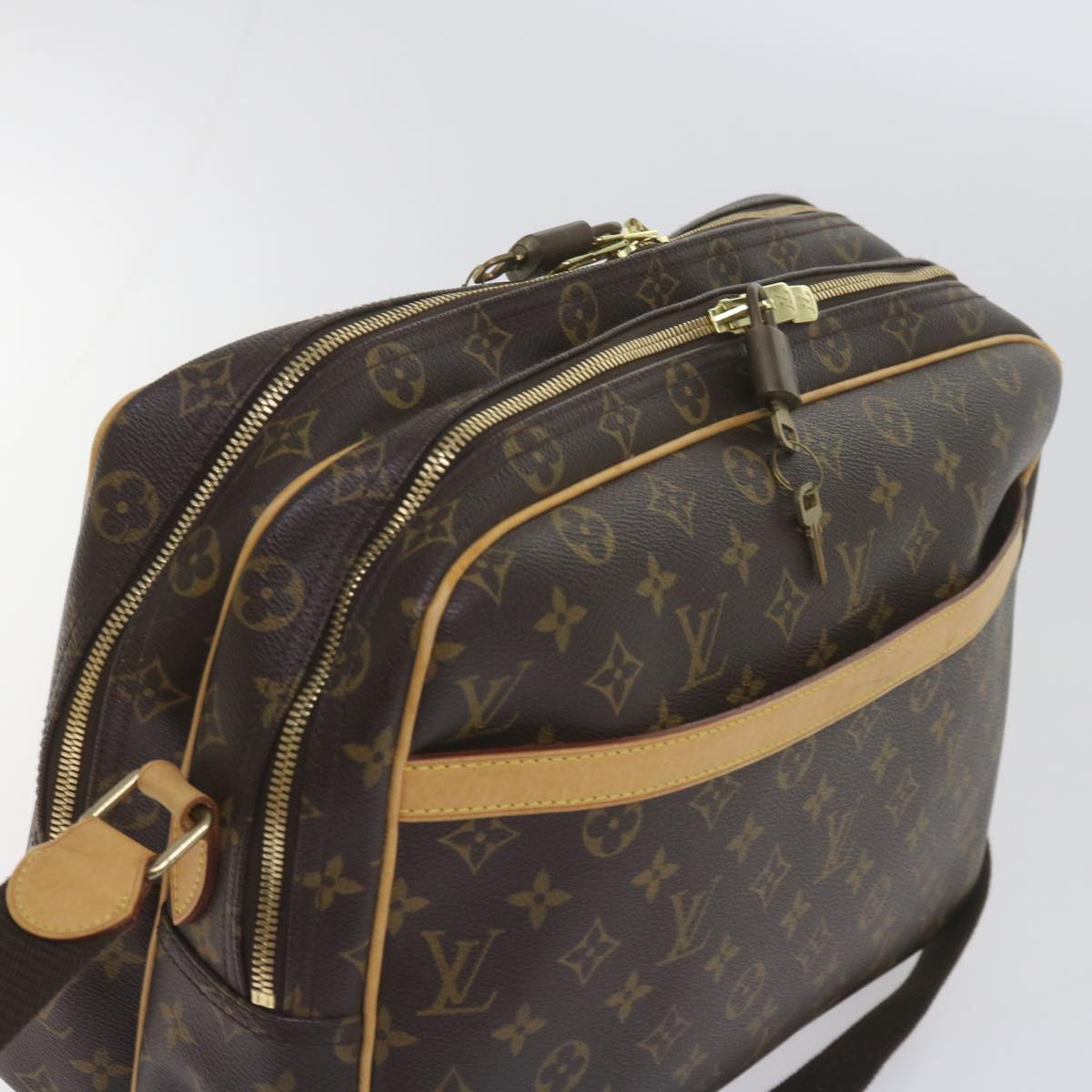 Louis Vuitton Reporter Shoulder Bag