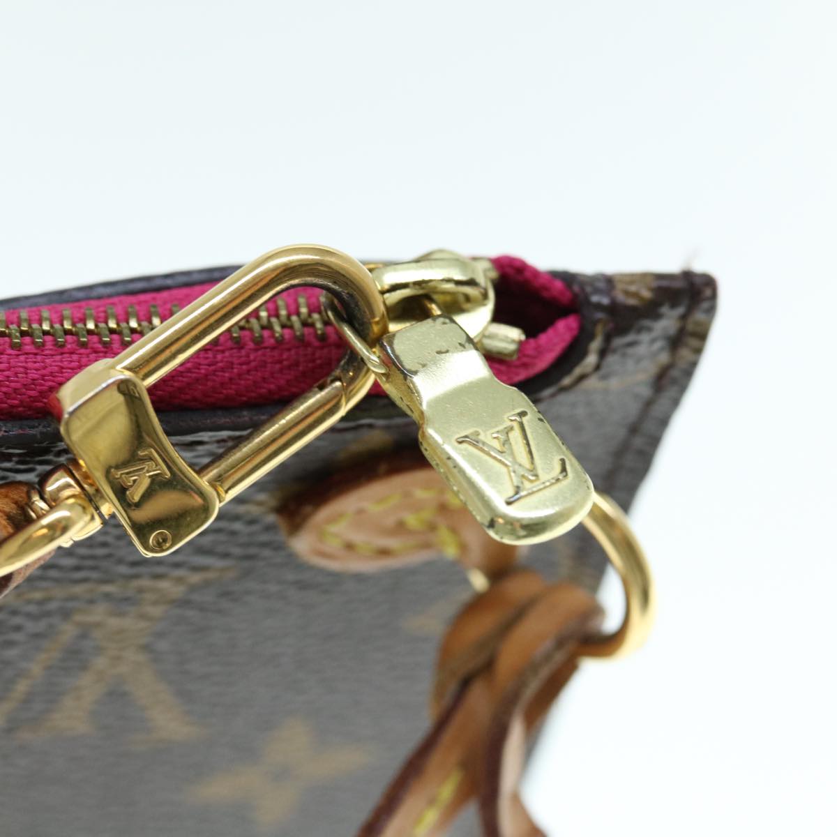 Louis Vuitton Neverfull pouch Clutch