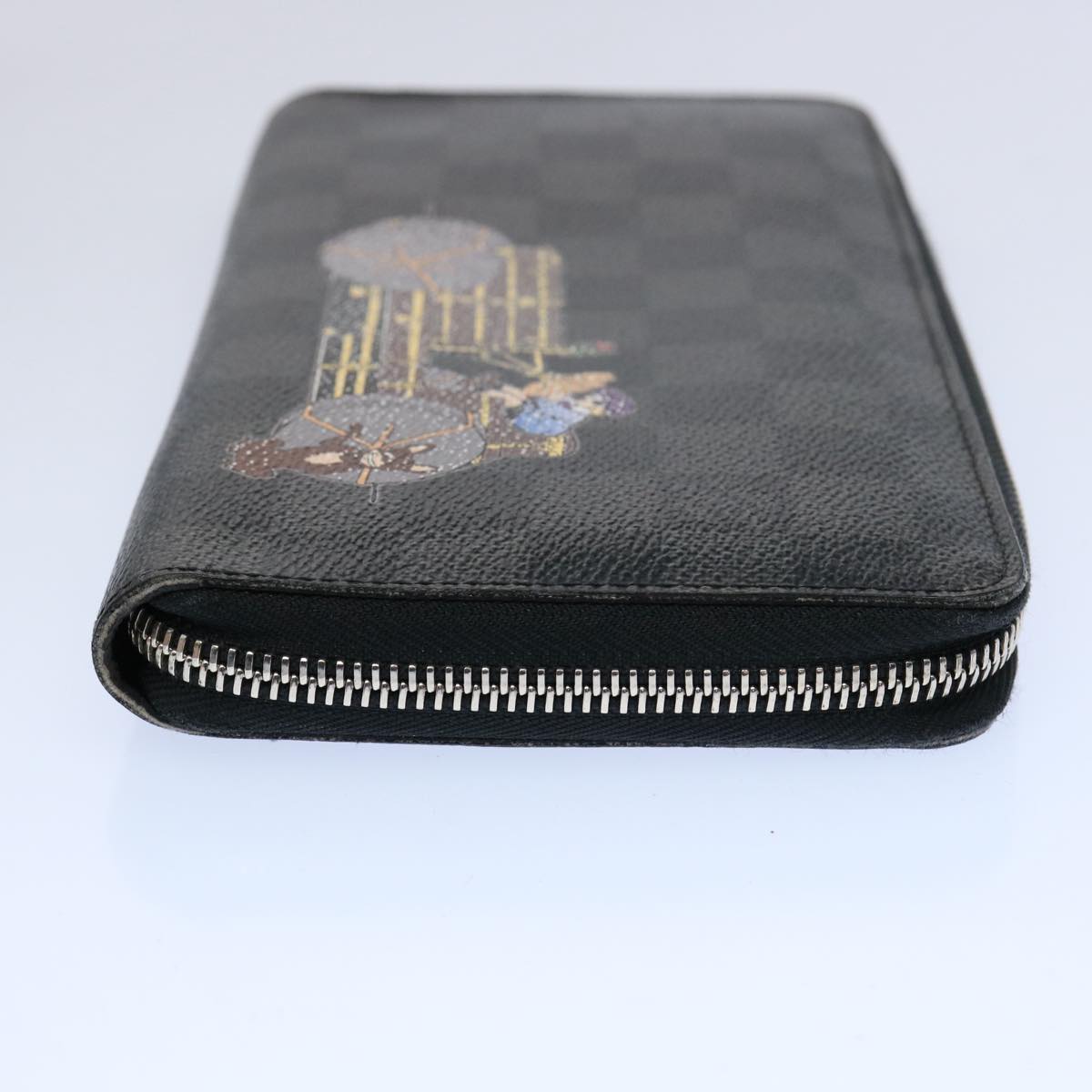 Louis Vuitton Zippy organizer Wallet