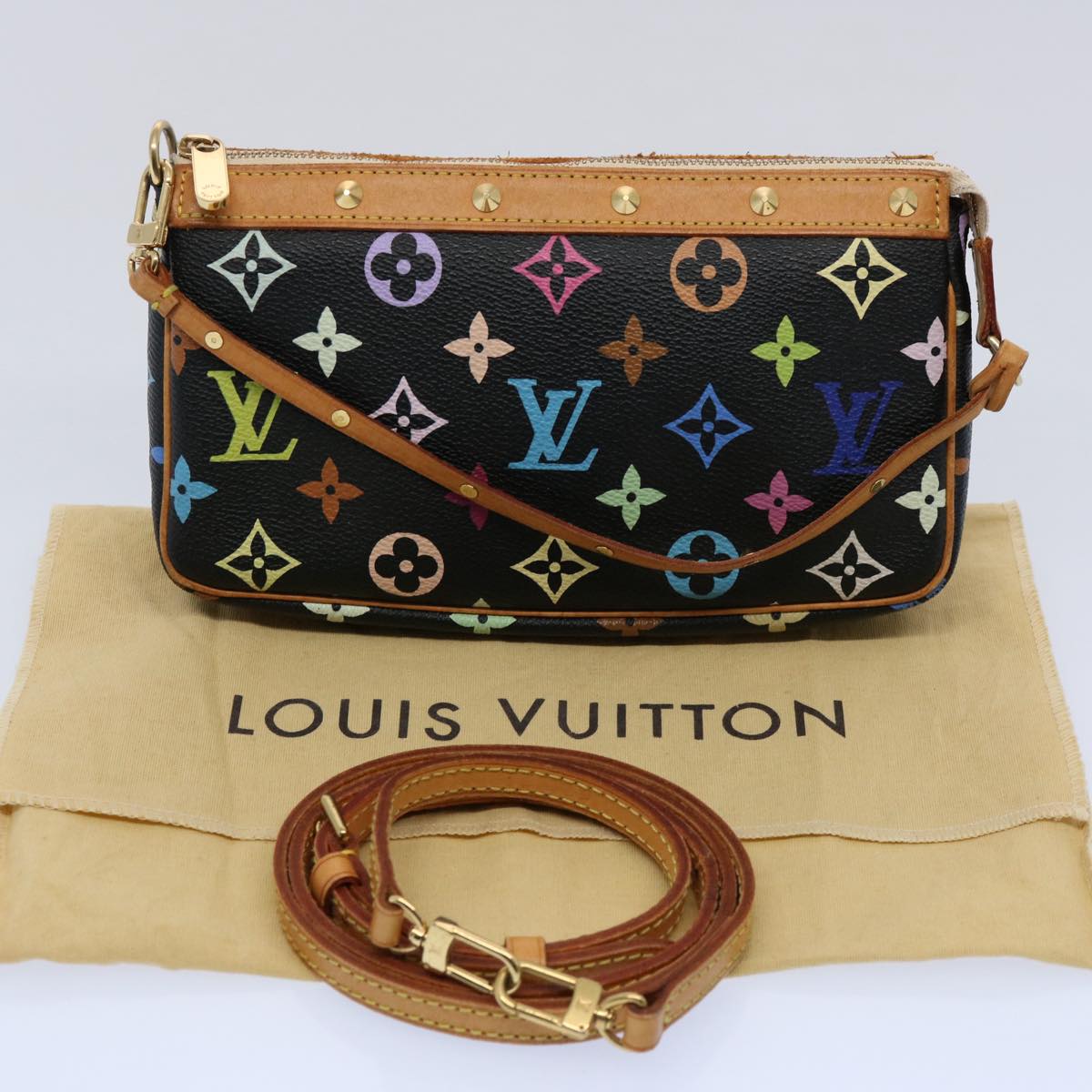 Louis Vuitton Pochette accessoires Clutch