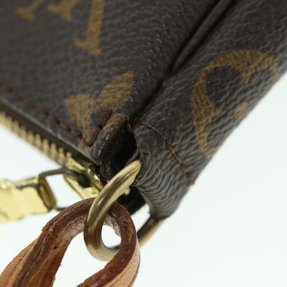 Louis Vuitton Pochette Accessoire clutch