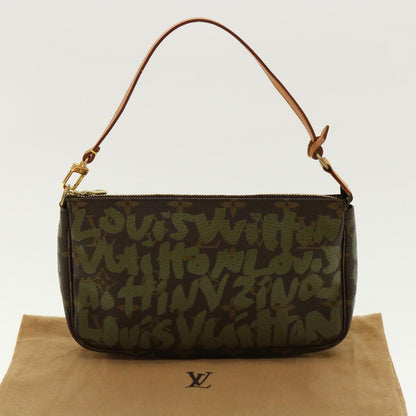 Louis Vuitton Pochette Accessoire Clutch