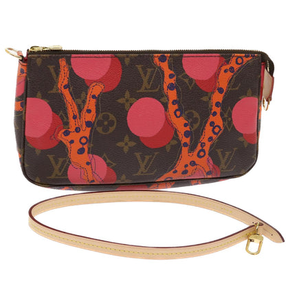 Louis Vuitton Pochette Accessoire Clutch