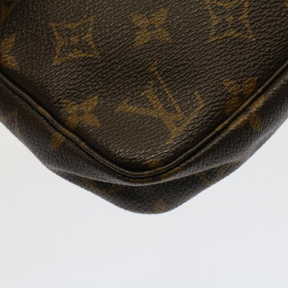 Louis Vuitton Pochette Accessoire Clutch