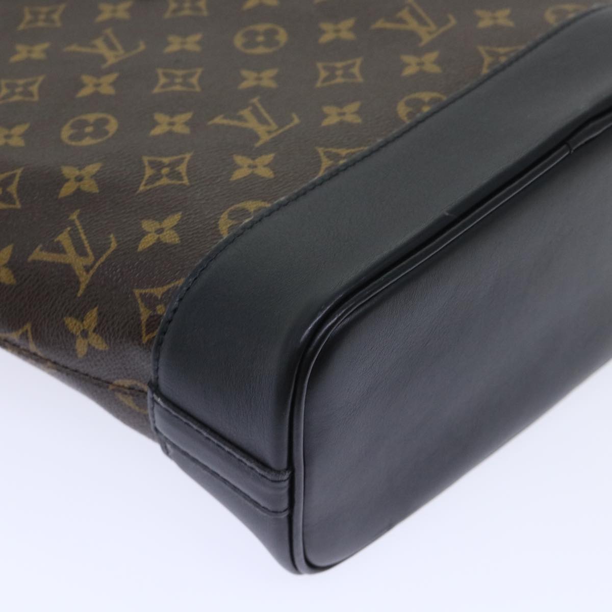 Louis Vuitton Idole Handbag