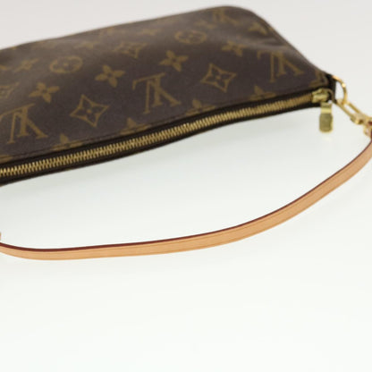 Louis Vuitton Pochette Accessoire Clutch