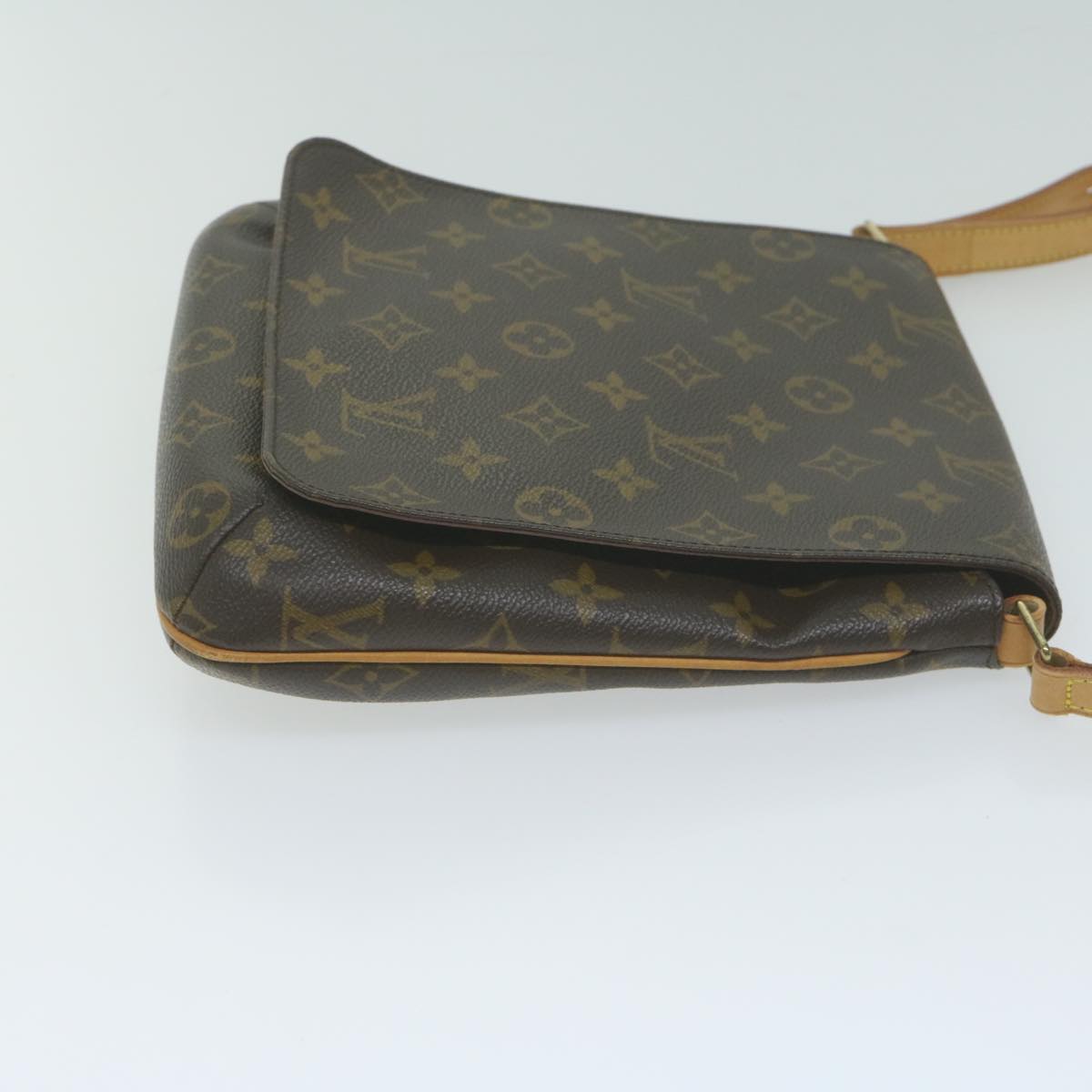 Louis Vuitton Looping Shoulder Bag