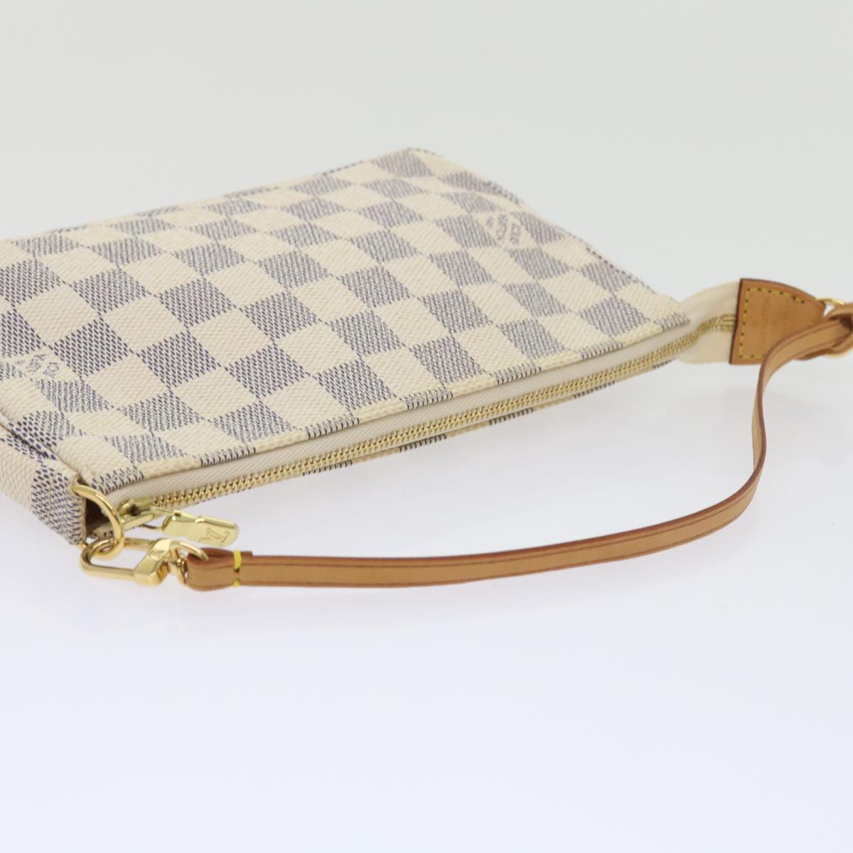 Louis Vuitton Pochette accessoires Clutch