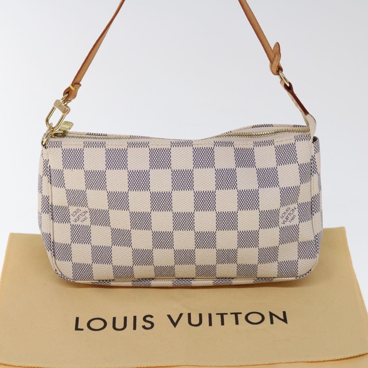 Louis Vuitton Pochette accessoires Clutch