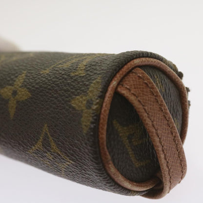 Louis Vuitton Etui à balles de golf Clutch